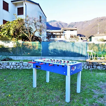 Lägenhet Pleasant In With Shared Swimming Pool *