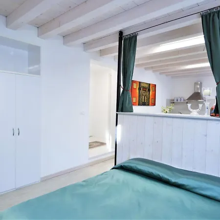Lägenhet Pleasant In With Shared Swimming Pool