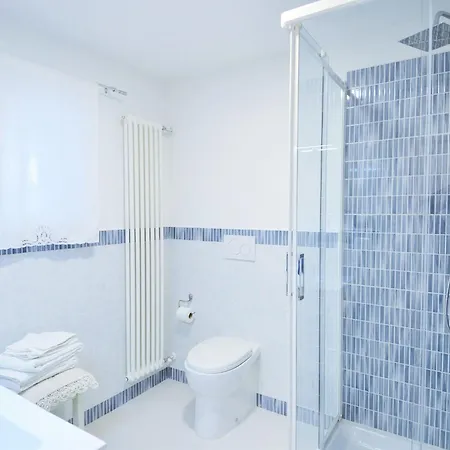 Pleasant In With Shared Swimming Pool * Miane