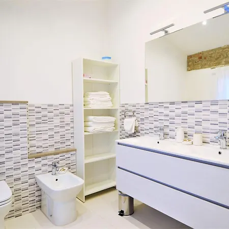 Pleasant In With Shared Swimming Pool Apartment *